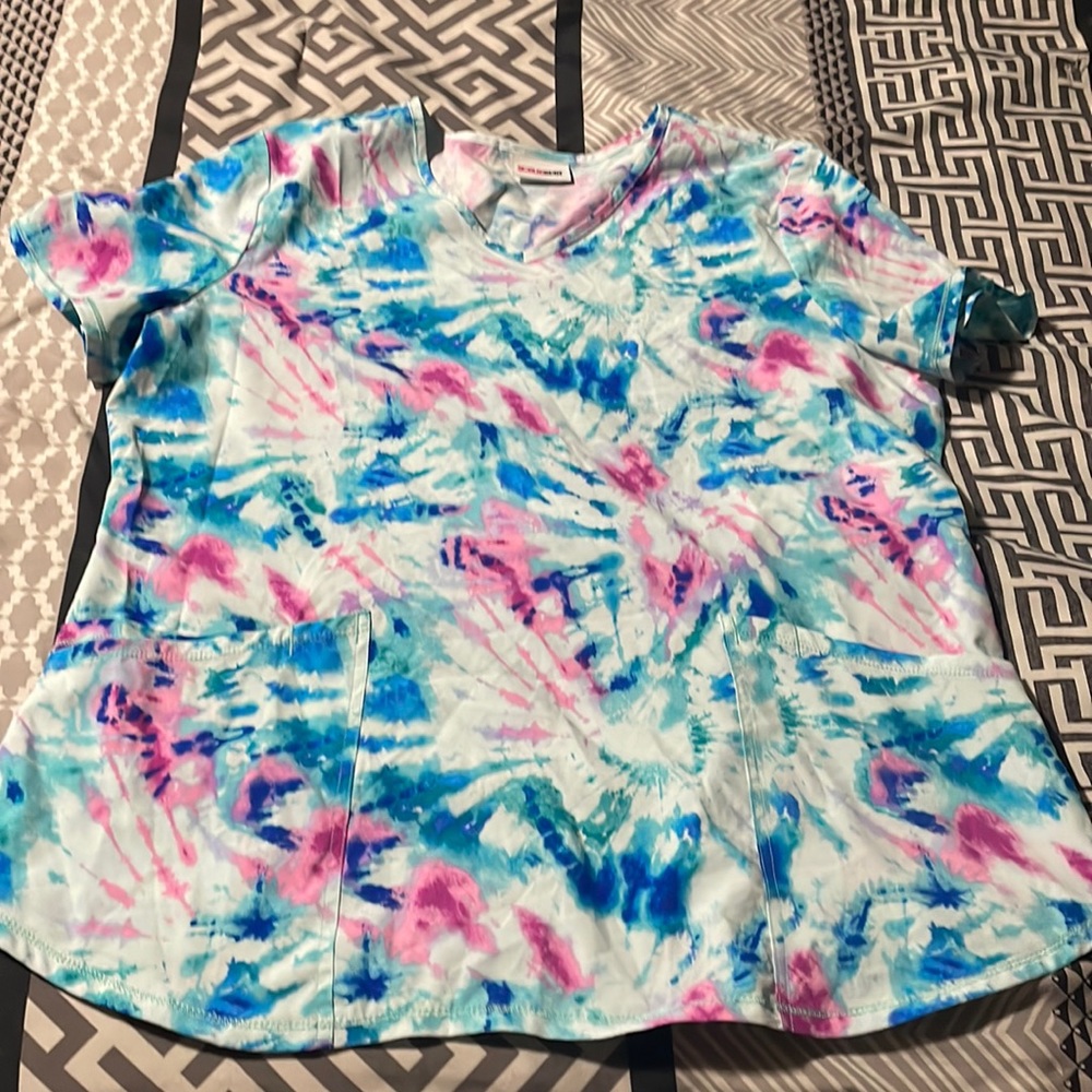 Scrubstar top